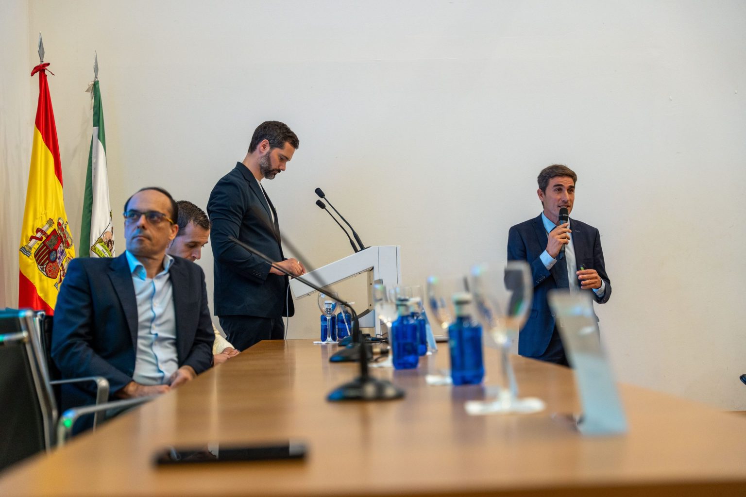 Rueda de prensa con medios en la Feria Campo de Gibraltar en Digital 2024 con intervención institucional